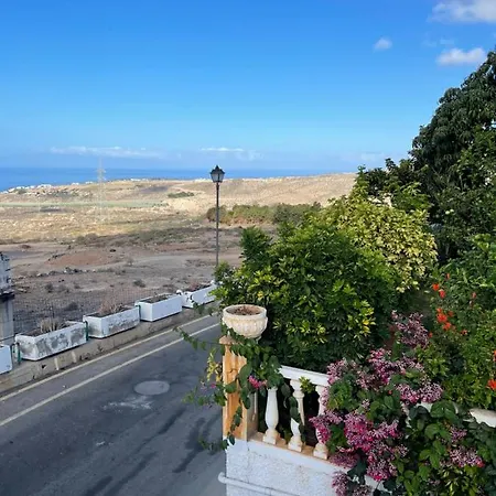 Villa Betyana * Chayofa